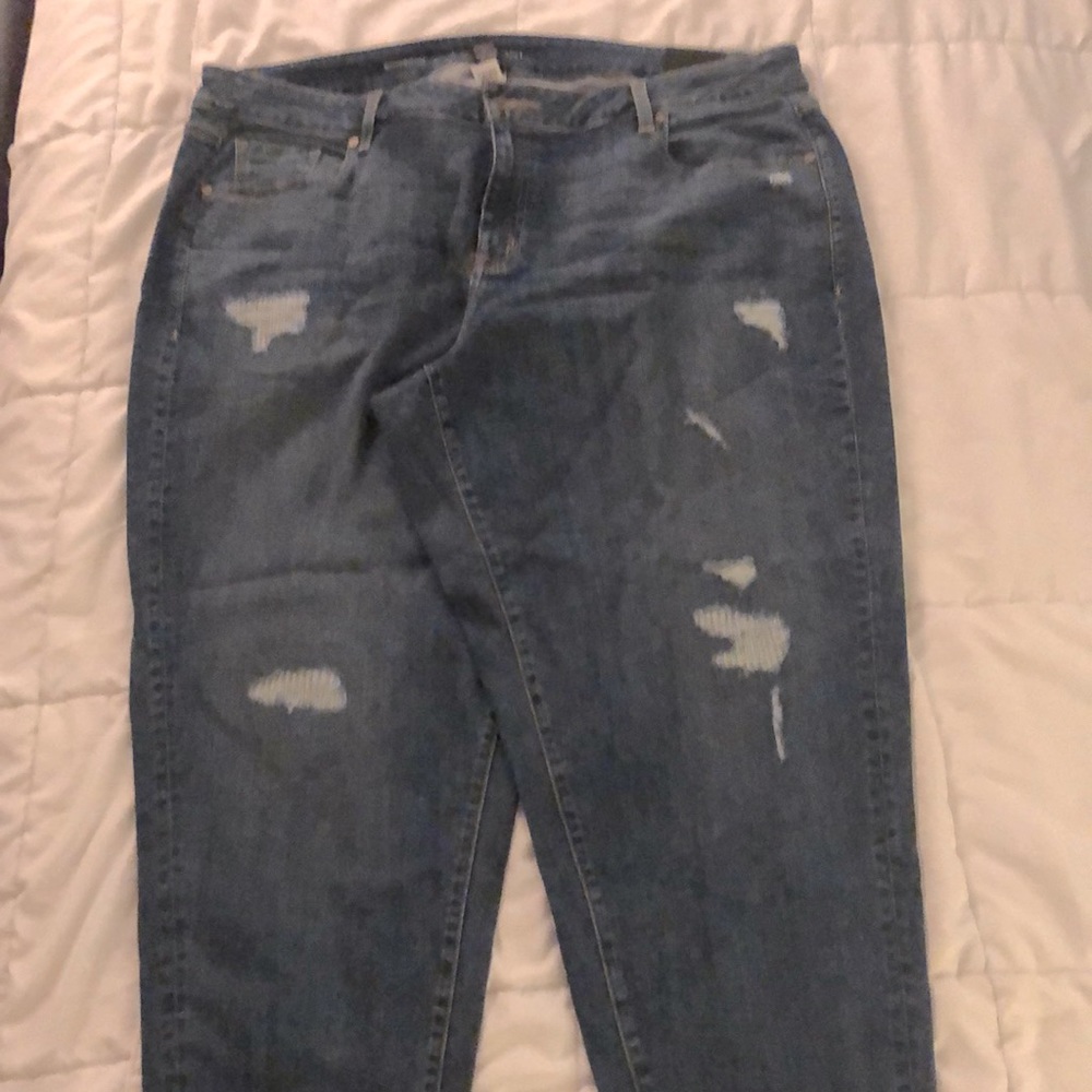 NWT- LANE BRYANT- BOYFRIEND DISTRESSED JEANS -SIZE 20